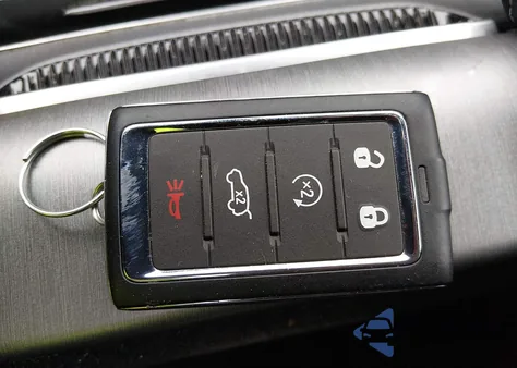 2024 Jeep Wagoneer Series Ii Carbide 4X4 from USA, damaged, VIN 1C4SJVBP9RS141115